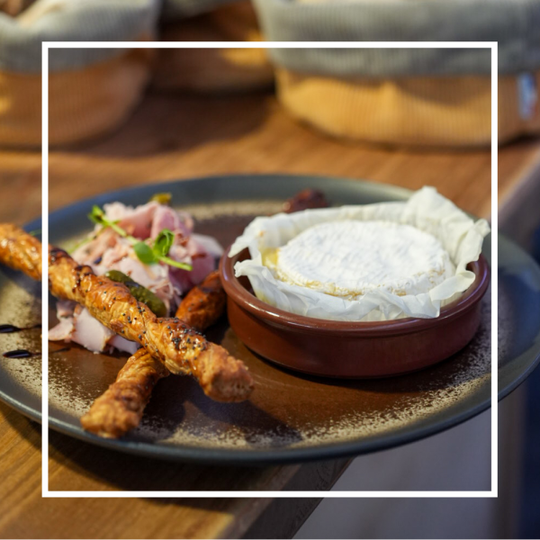 Le restaurant - Villa Estello - Aubagne - manger a AUBAGNE