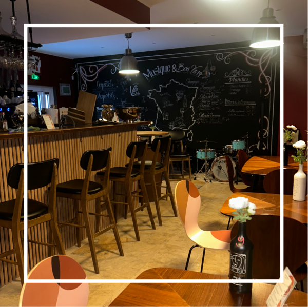 Bar à vin - Villa Estello - restaurant AUBAGNE - Quartier La Tourtelle Aubagne